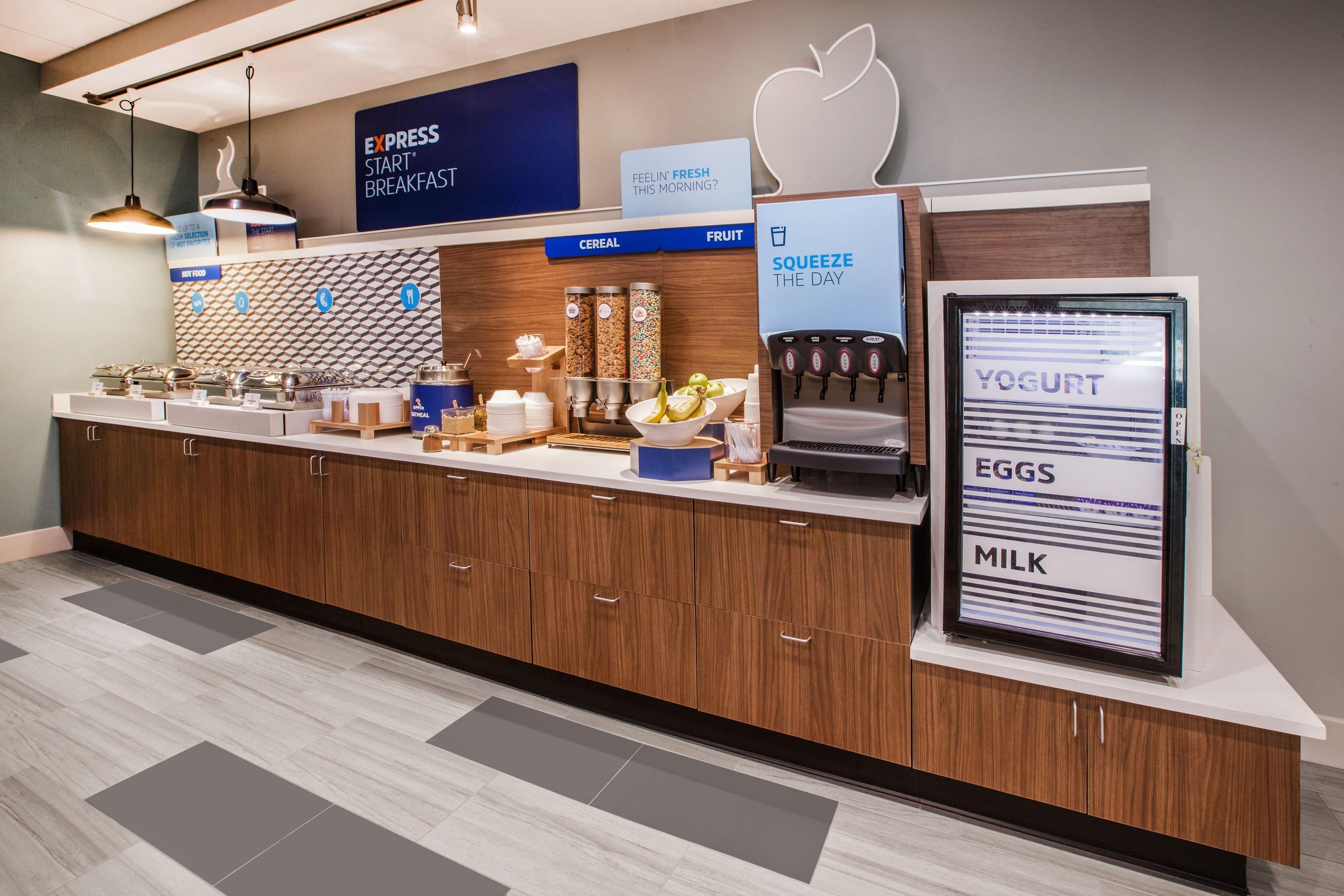 Holiday Inn Express And Suites Alpine By Ihg Exterior foto